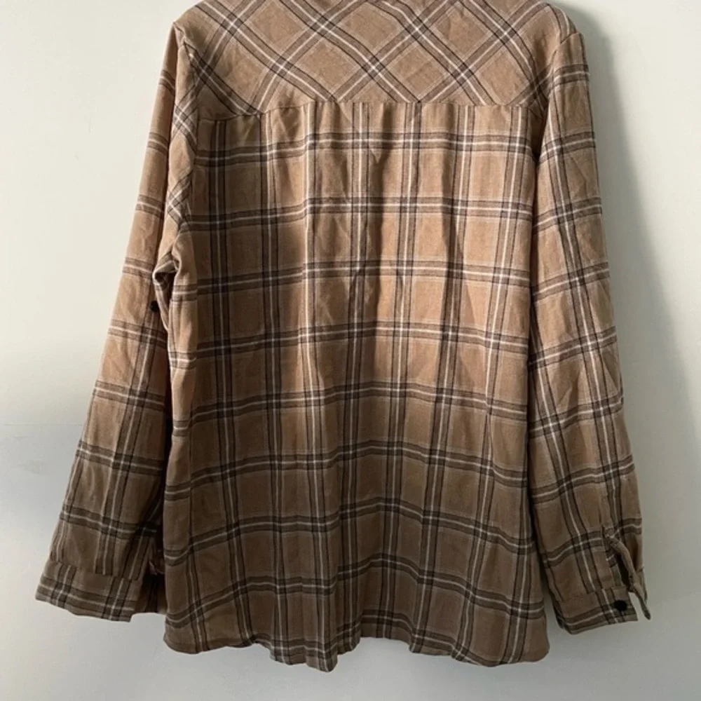 Abollria Women's Long Sleeve Flannel - Picture 3 of 3